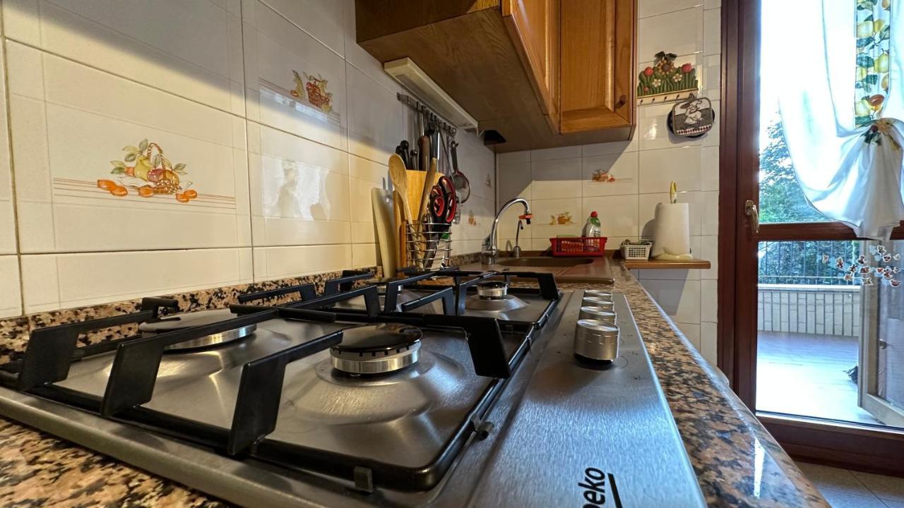 Dehomes - Two Bedrooms, Terrace, Wi-Fi, Tram To Centre & Rho Fiera Milánó Kültér fotó