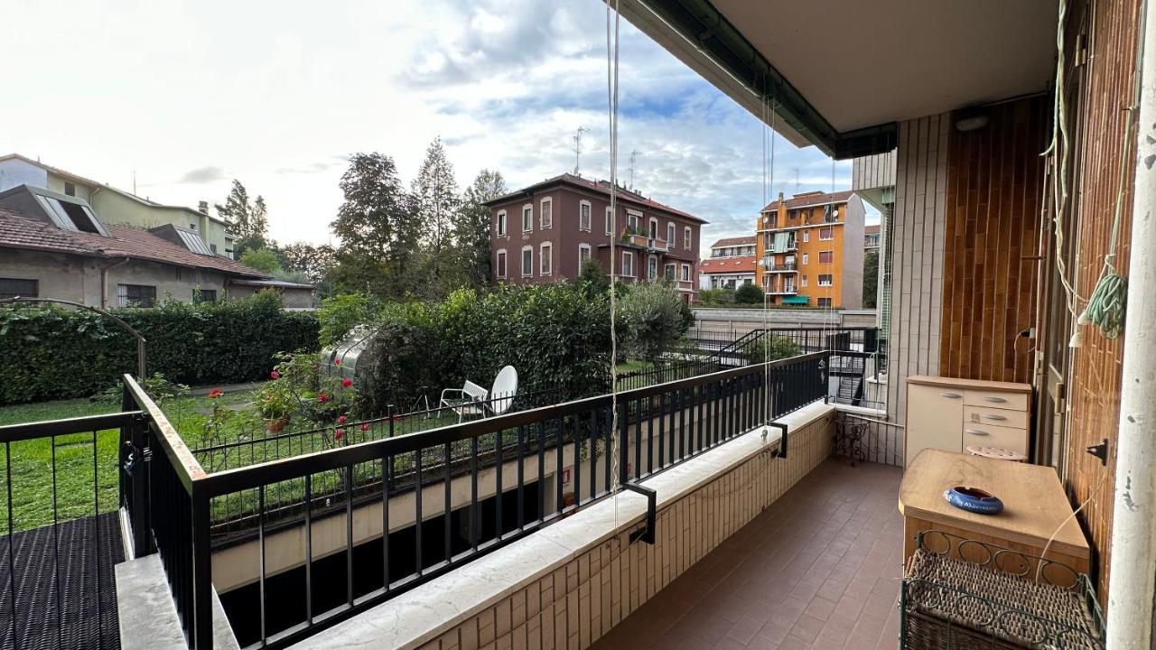 Dehomes - Two Bedrooms, Terrace, Wi-Fi, Tram To Centre & Rho Fiera Milánó Kültér fotó