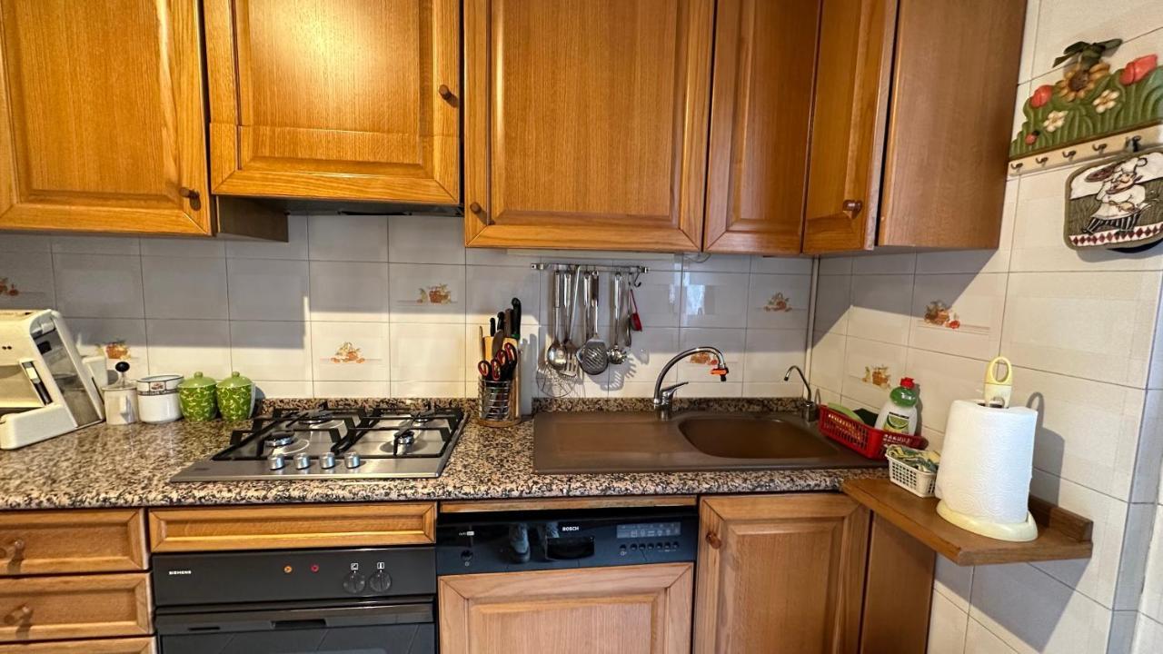 Dehomes - Two Bedrooms, Terrace, Wi-Fi, Tram To Centre & Rho Fiera Milánó Kültér fotó